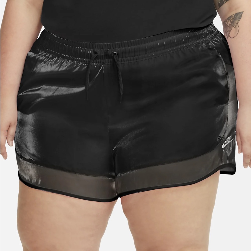 Nike Air Women's Shorts - Picture 1 of 6